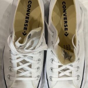 CONVERSE WOMENS CHUCK TAYLOR ALL STAR LOW TOP PLATFORM SNEAKER WHITE SZ 8